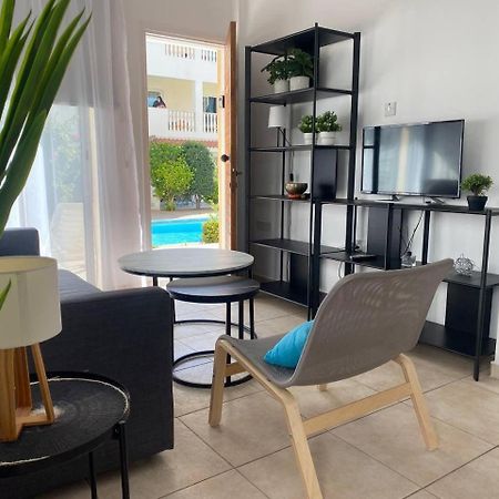 Beautiful One Bed Apartment In 파포스 외부 사진