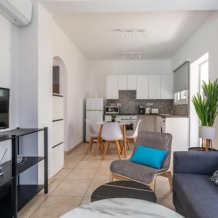 Beautiful One Bed Apartment In 파포스 외부 사진