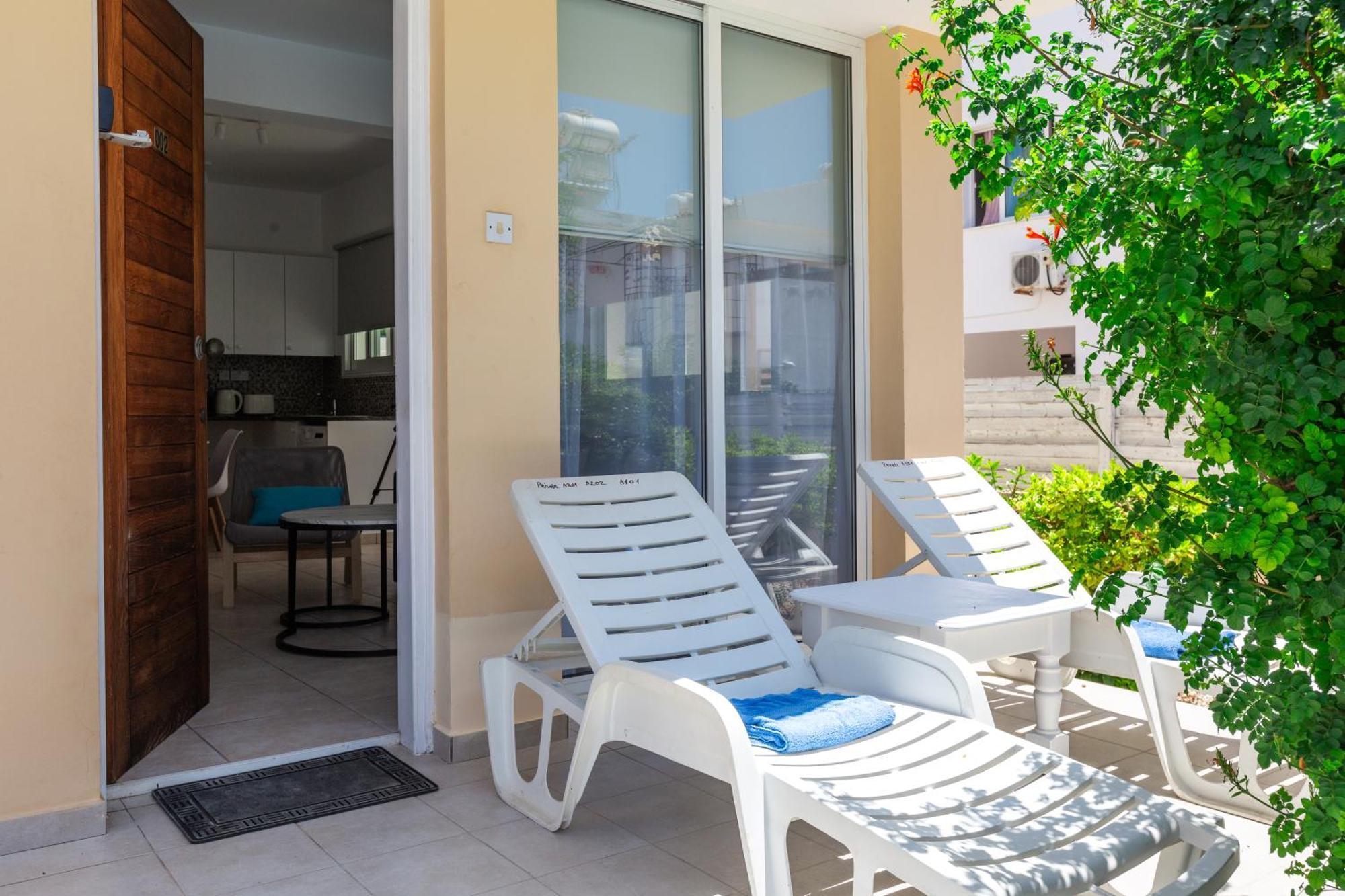 Beautiful One Bed Apartment In 파포스 외부 사진